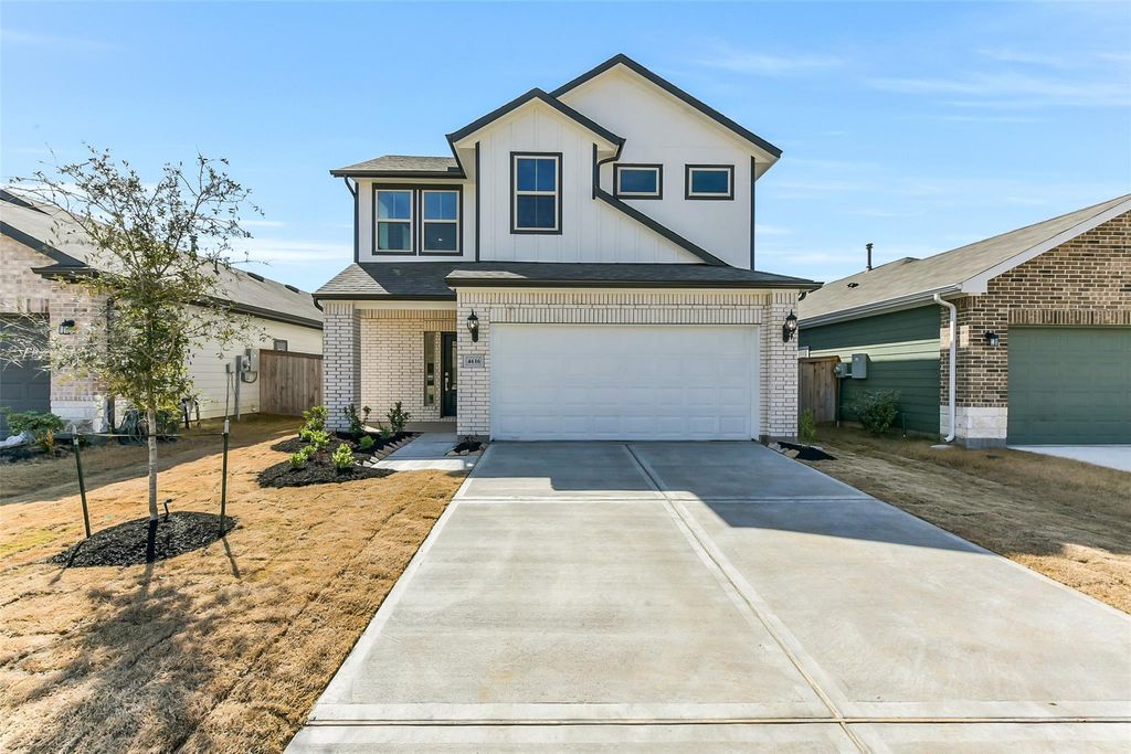 Photo of 4616 Mesquite Trail Blush, Pinehurst, TX 77362 (MLS # 93969580)