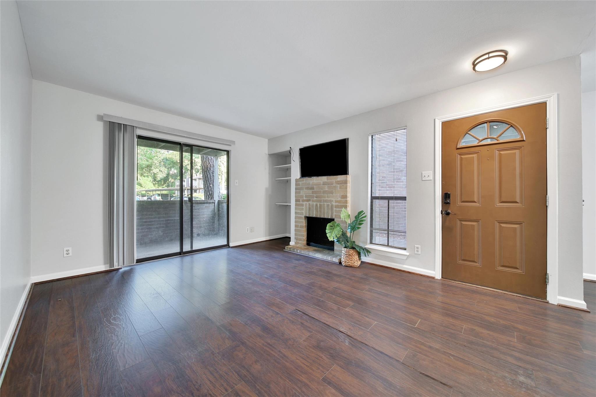 3500 Tangle Brush Drive 50