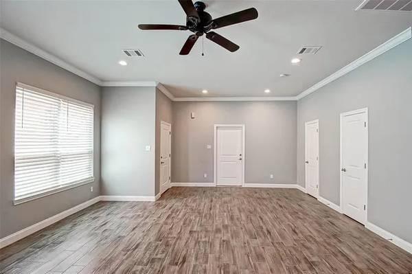 2100 Bermuda Dunes Drive