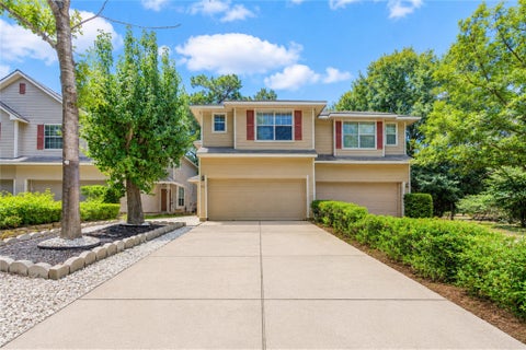 Photo of 225 E Summerhaze CIR, The Woodlands, TX 77382 (MLS # 33721111)