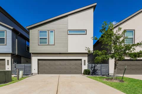Photo of 18322 W Centro Circle, Shenandoah, TX 77385 (MLS # 2572235)