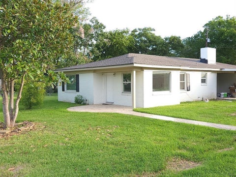 Photo of 402 S Blackwell Street, La Porte, TX 77571 (MLS # 42801105)