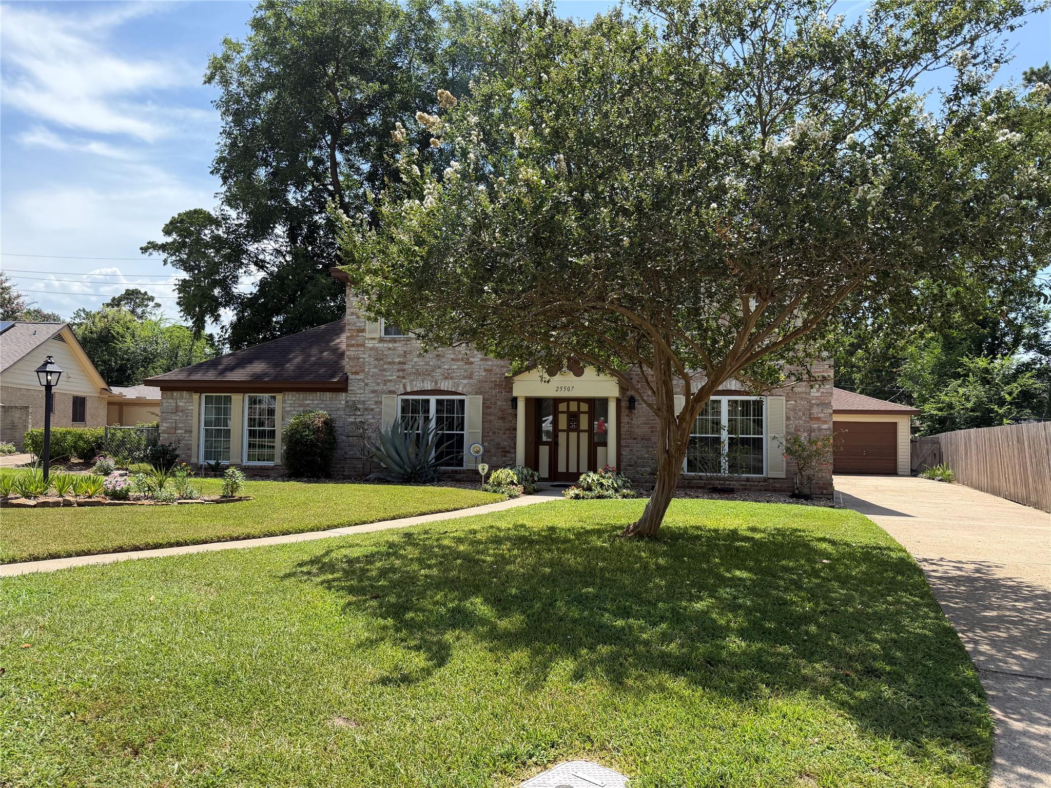 25507 Yellow Pine Circle