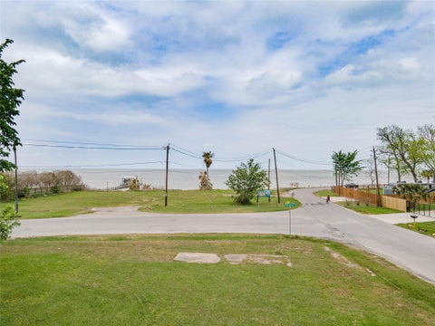 Photo of 1 Jackson Avenue, Bacliff, TX 77518 (MLS # 3488453)
