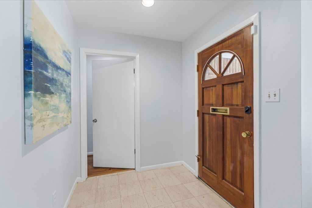 Photo of 5410 Indigo Street, Houston, TX 77096 (MLS # 67904525)