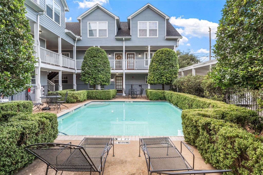 Photo of 1621 Heights Boulevard #3, Houston, TX 77008 (MLS # 88331832)