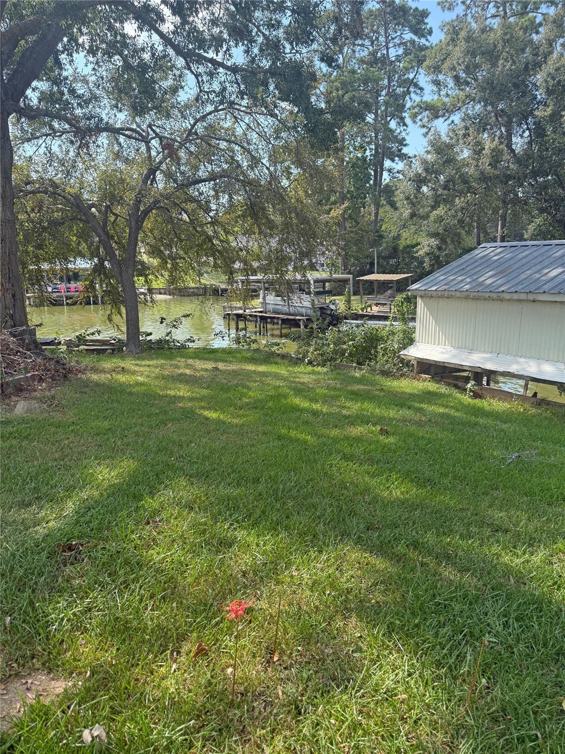 205 Lakeshore Drive