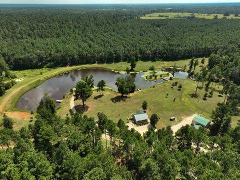 Photo of 788 County Road 1055, Crockett, TX 75835 (MLS # 24333637) Photo of 788 County Road 1055, Crockett, TX 75835 (MLS # 24333637)