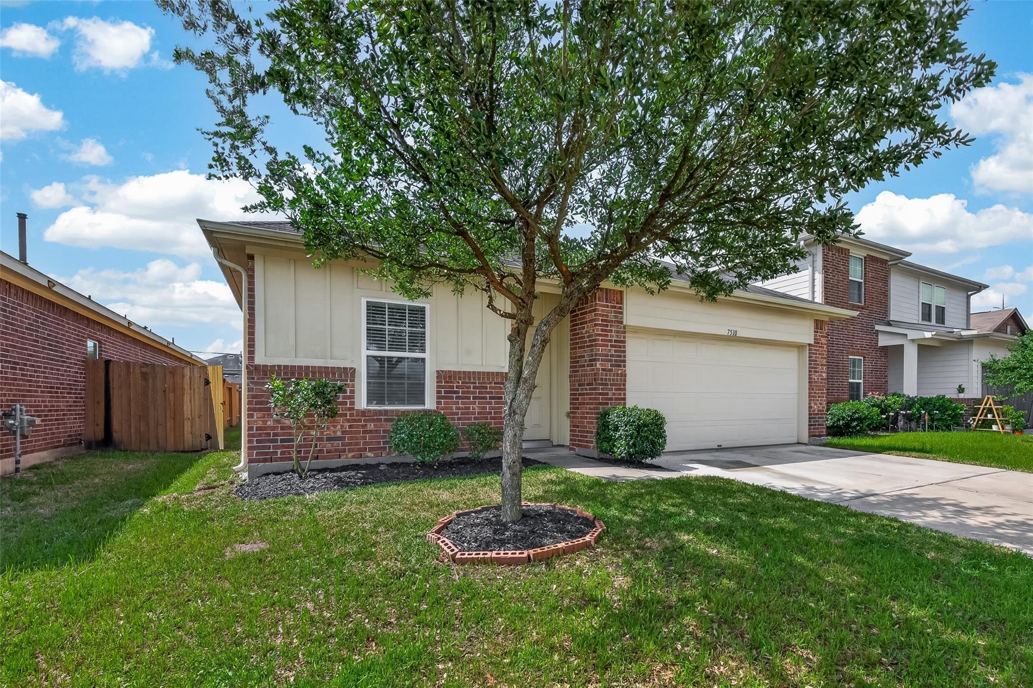 7510 Foxwaithe Lane