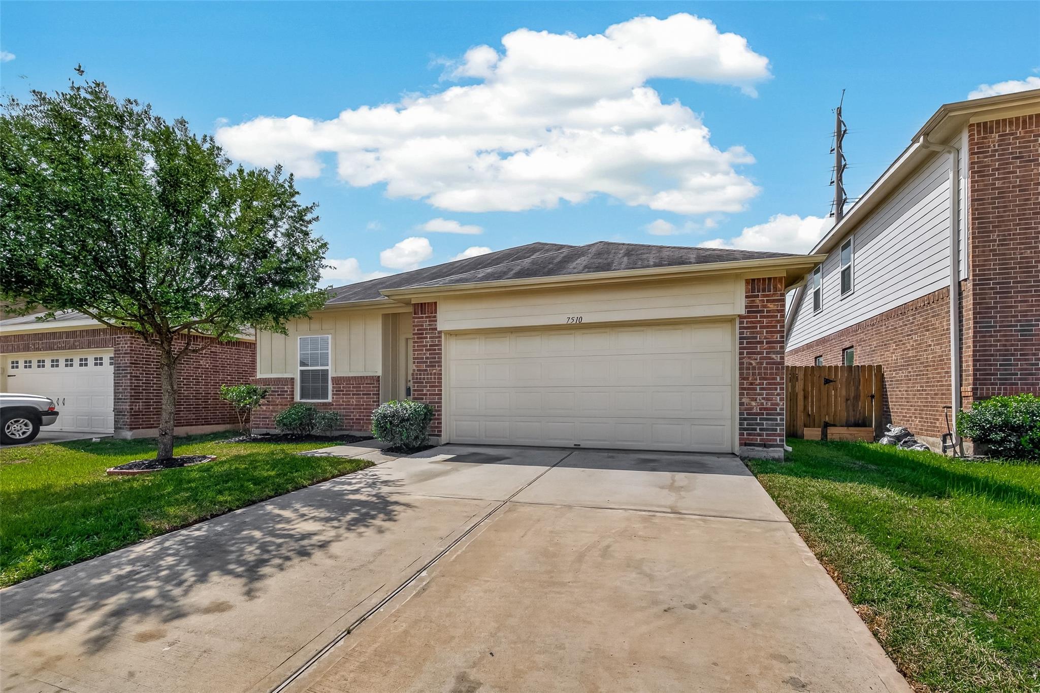 7510 Foxwaithe Lane
