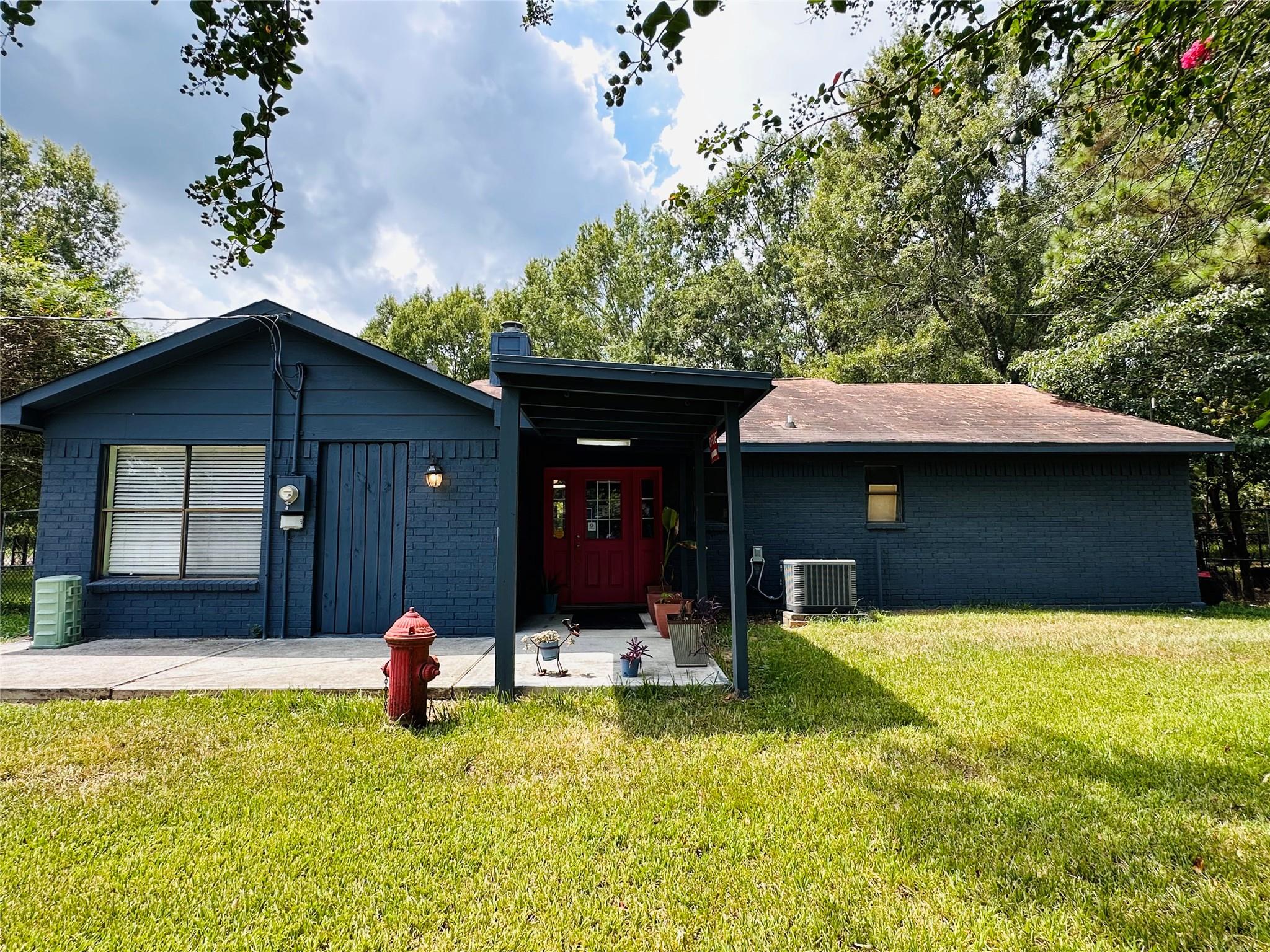 619 Lakeville Drive