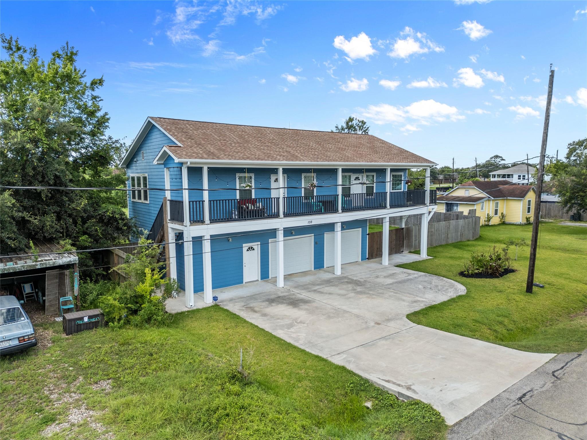 133 Bay Oaks Drive