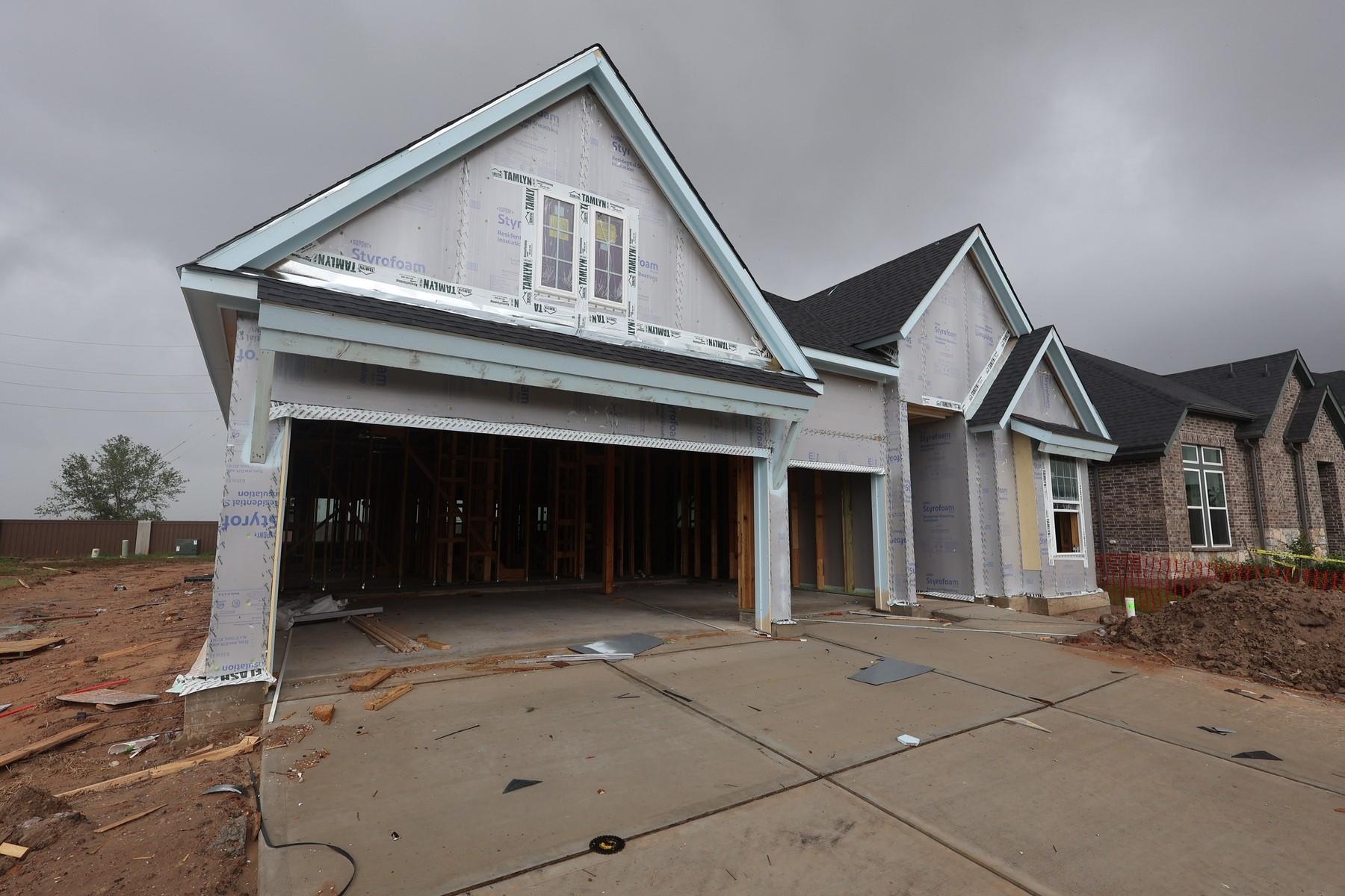 4926 Benton Woods Trail