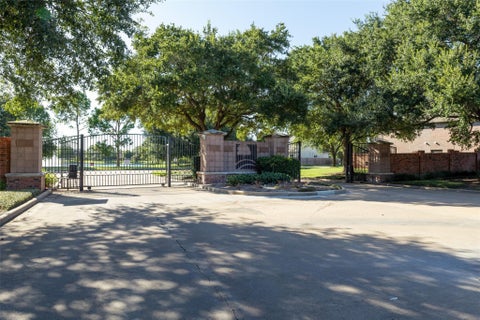 Photo of 15111 Black Falls Lane, Sugar Land, TX 77498 (MLS # 55306049)