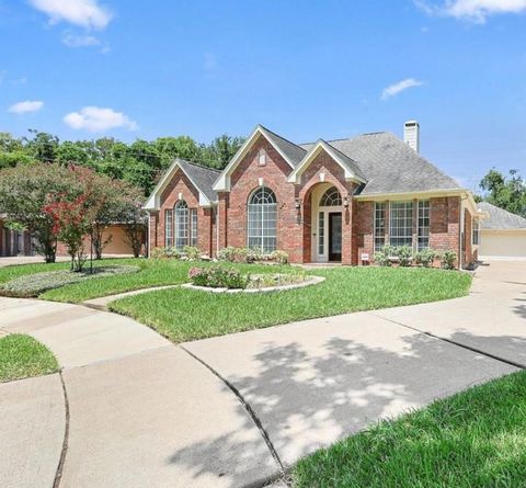 Photo of 1531 Alderwood Drive, Sugar Land, TX 77479 (MLS # 13606718)