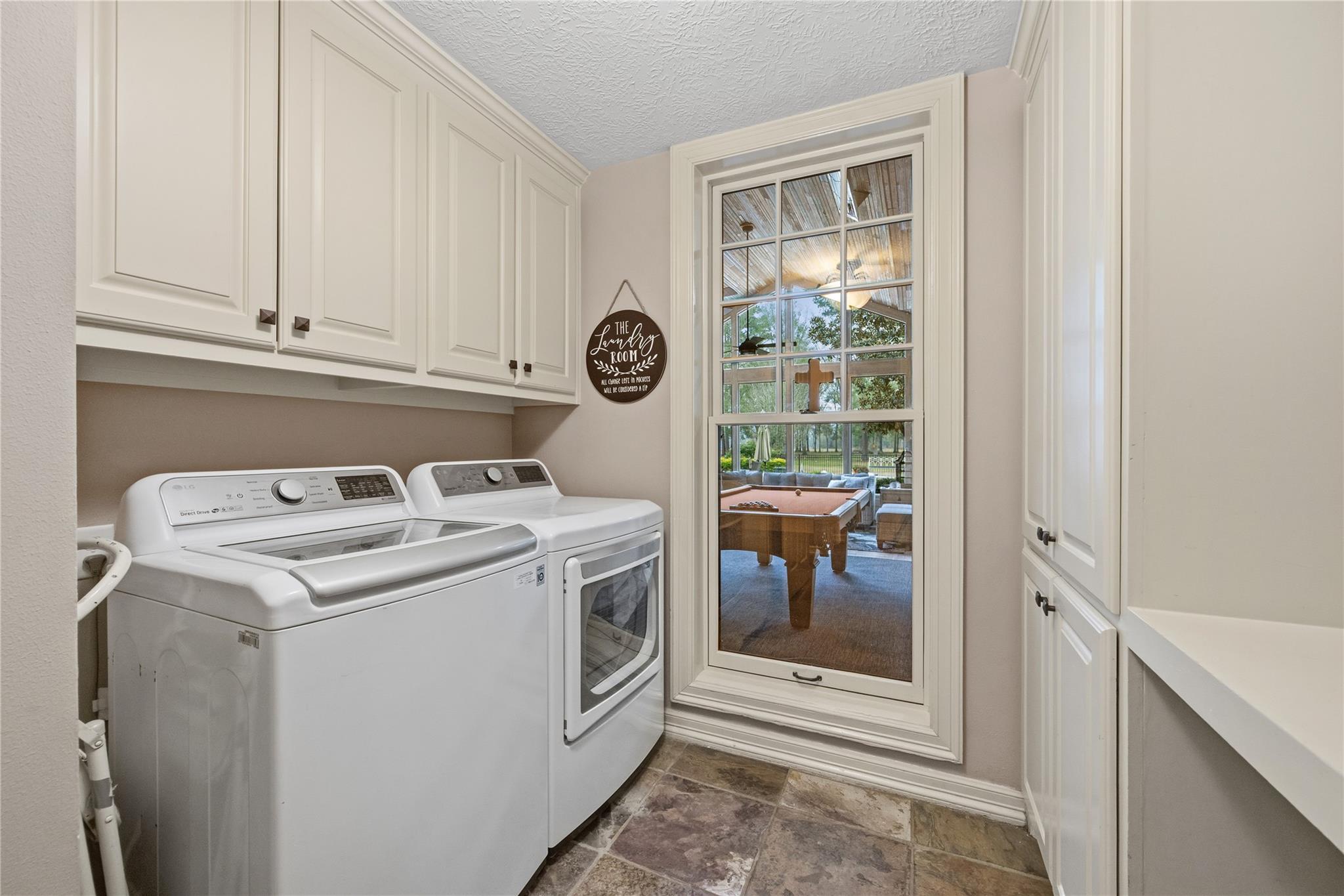 Dayton, Texas, 77535, United States, 6 Bedrooms Bedrooms, ,6 BathroomsBathrooms,Residential,Active,2031794