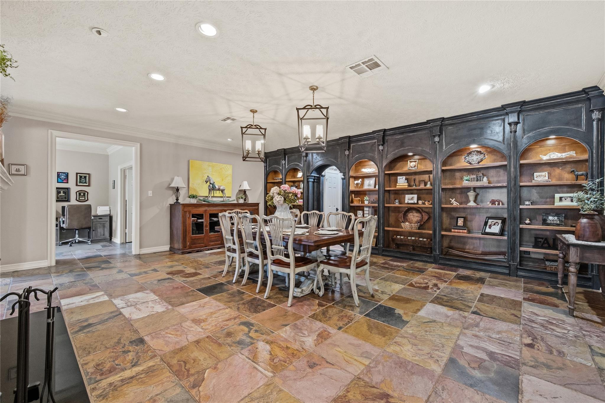 Dayton, Texas, 77535, United States, 6 Bedrooms Bedrooms, ,6 BathroomsBathrooms,Residential,Active,2031794