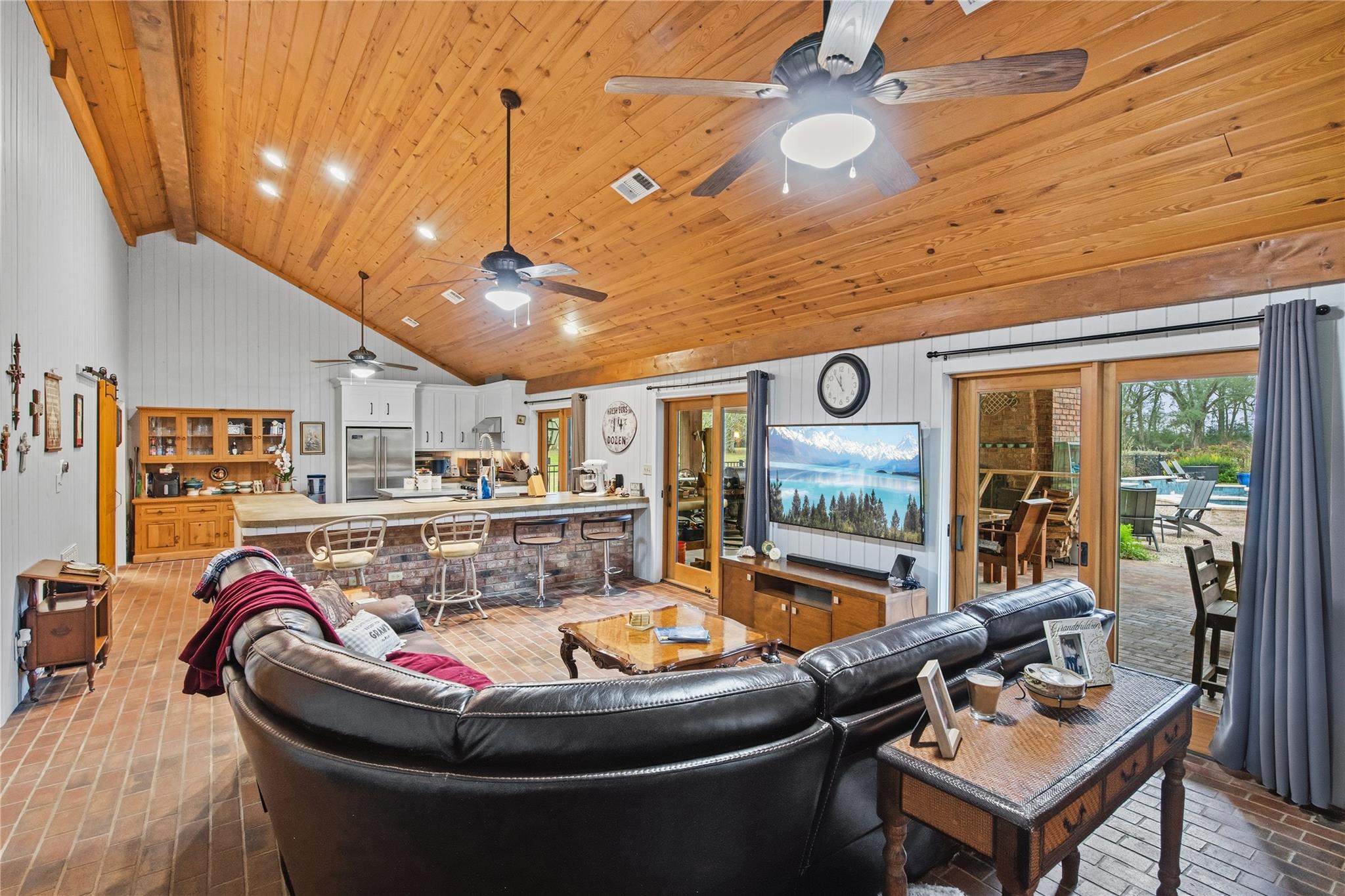Dayton, Texas, 77535, United States, 6 Bedrooms Bedrooms, ,6 BathroomsBathrooms,Residential,Active,2031794