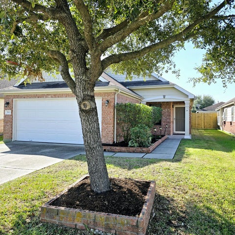Photo of 3003 Peachstone Place, Spring, TX 77389 (MLS # 39654443)