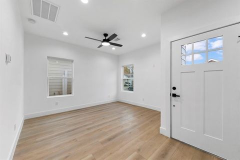 Tiny photo for 2803 Nettleton Street, Houston, TX 77004 (MLS # 58961324)