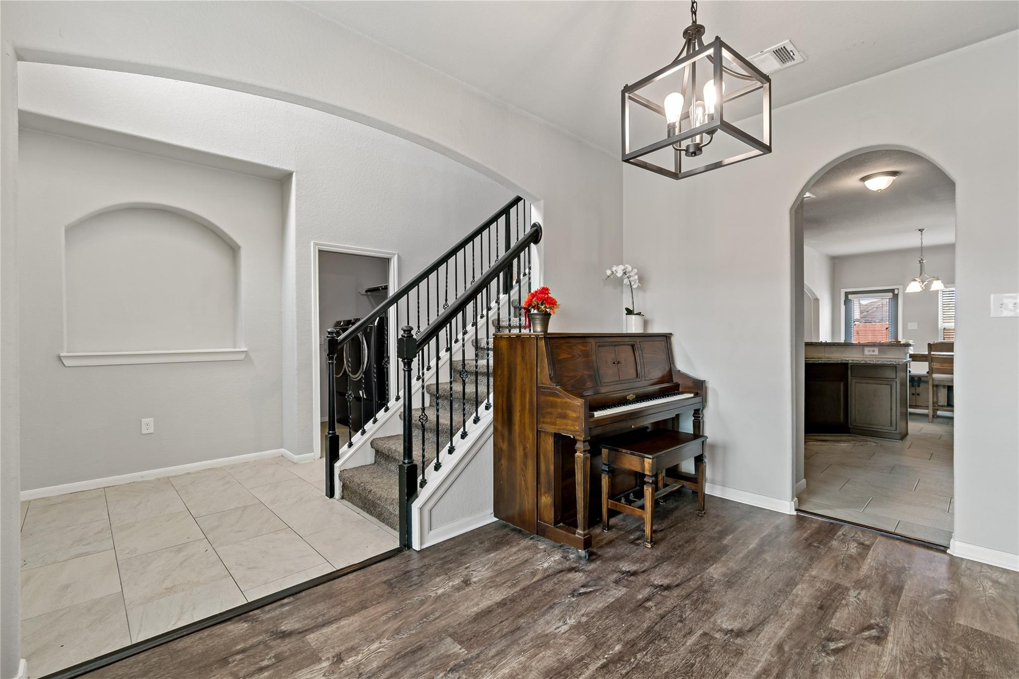 29 Coconut Palms Court