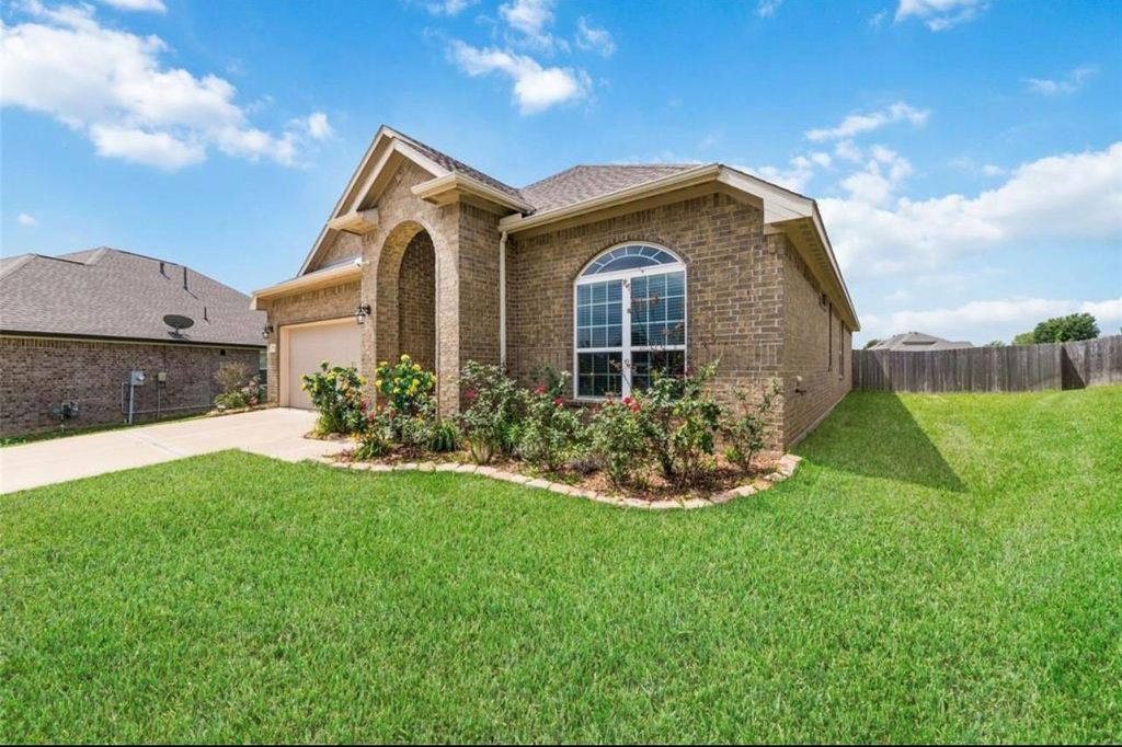 Photo of 19029 Villa Lane, Montgomery, TX 77356 (MLS # 12545336)