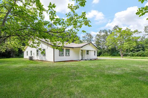 Photo of 527 Fm 787 Road E, Cleveland, TX 77327 (MLS # 27672272)