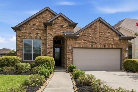Photo of 2530 Granberry Point, Sienna Plantation, TX 77459 (MLS # 71373557)