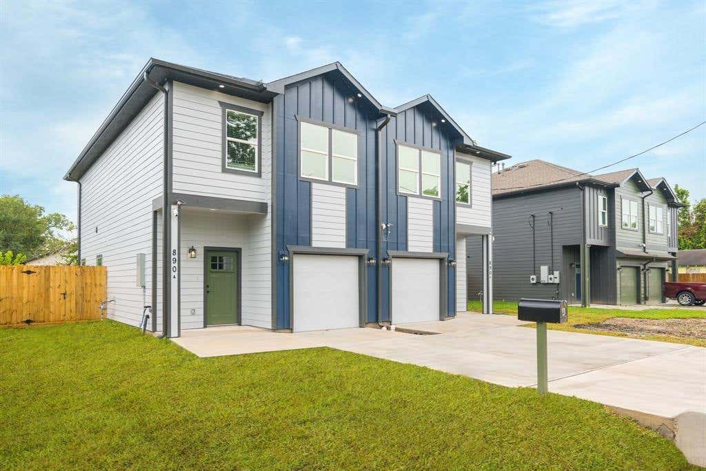 Photo of 890 Lucky Street #A, Houston, TX 77088 (MLS # 69237609)