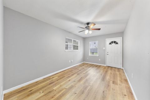 Tiny photo for 2106 Hadley St St #2106, Houston, TX 77004 (MLS # 5604330)