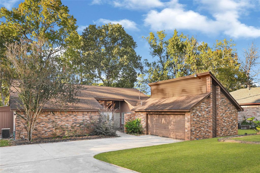 Photo of 2106 White Feather Trail, Crosby, TX 77532 (MLS # 71157540)