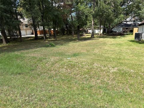 Vacant Land For Sale - 000 Ravemsworth Drive<br/> Montgomery County, Conroe, TX 77302