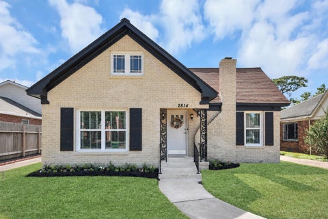Photo of 2814 Barbee Street, Houston, TX 77004 (MLS # 921575)
