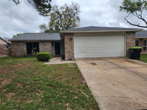 Photo of 17307 S Yorkglen Drive, Houston, TX 77084 (MLS # 52193033)