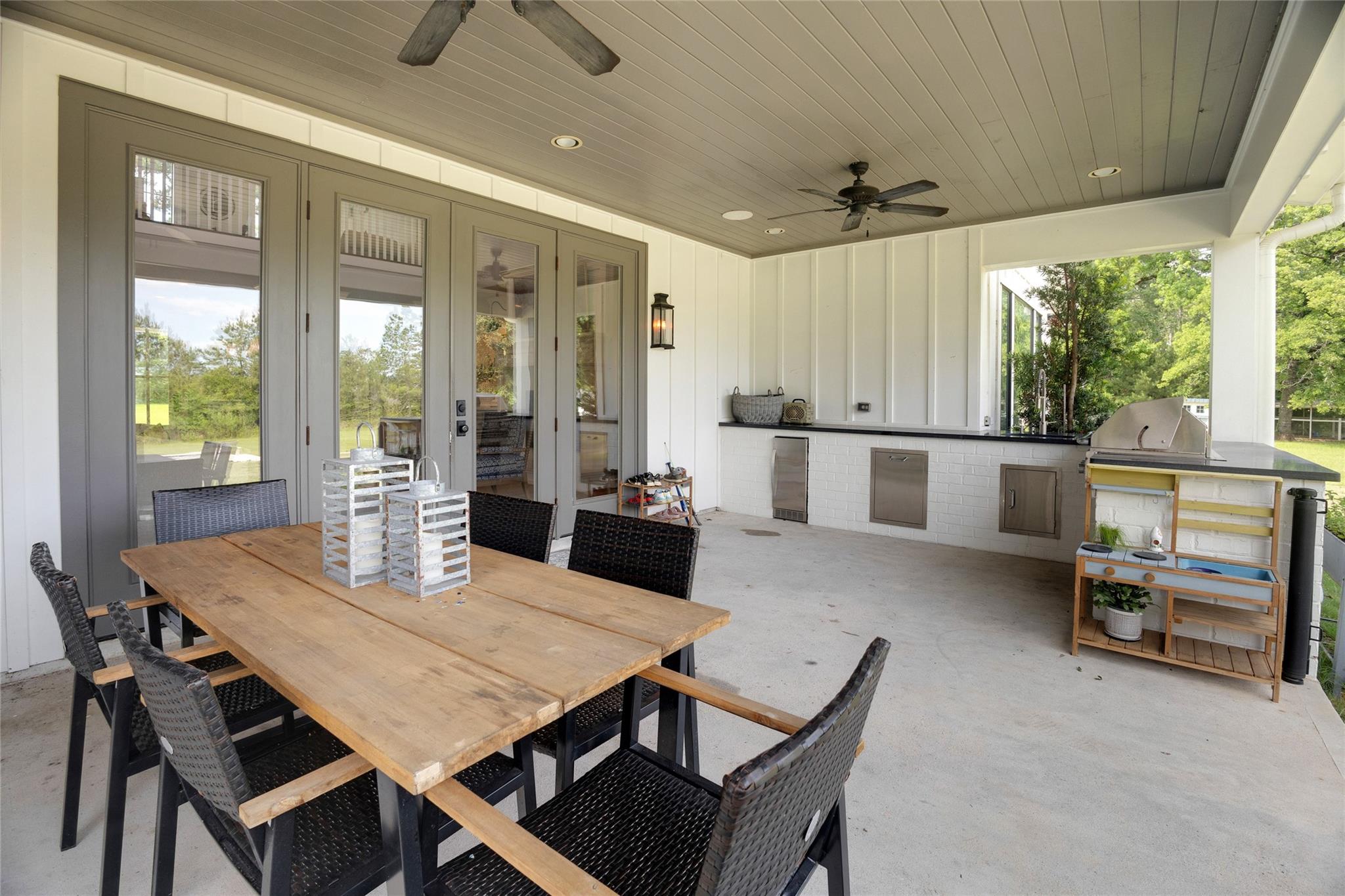 40498 Community Rd Road