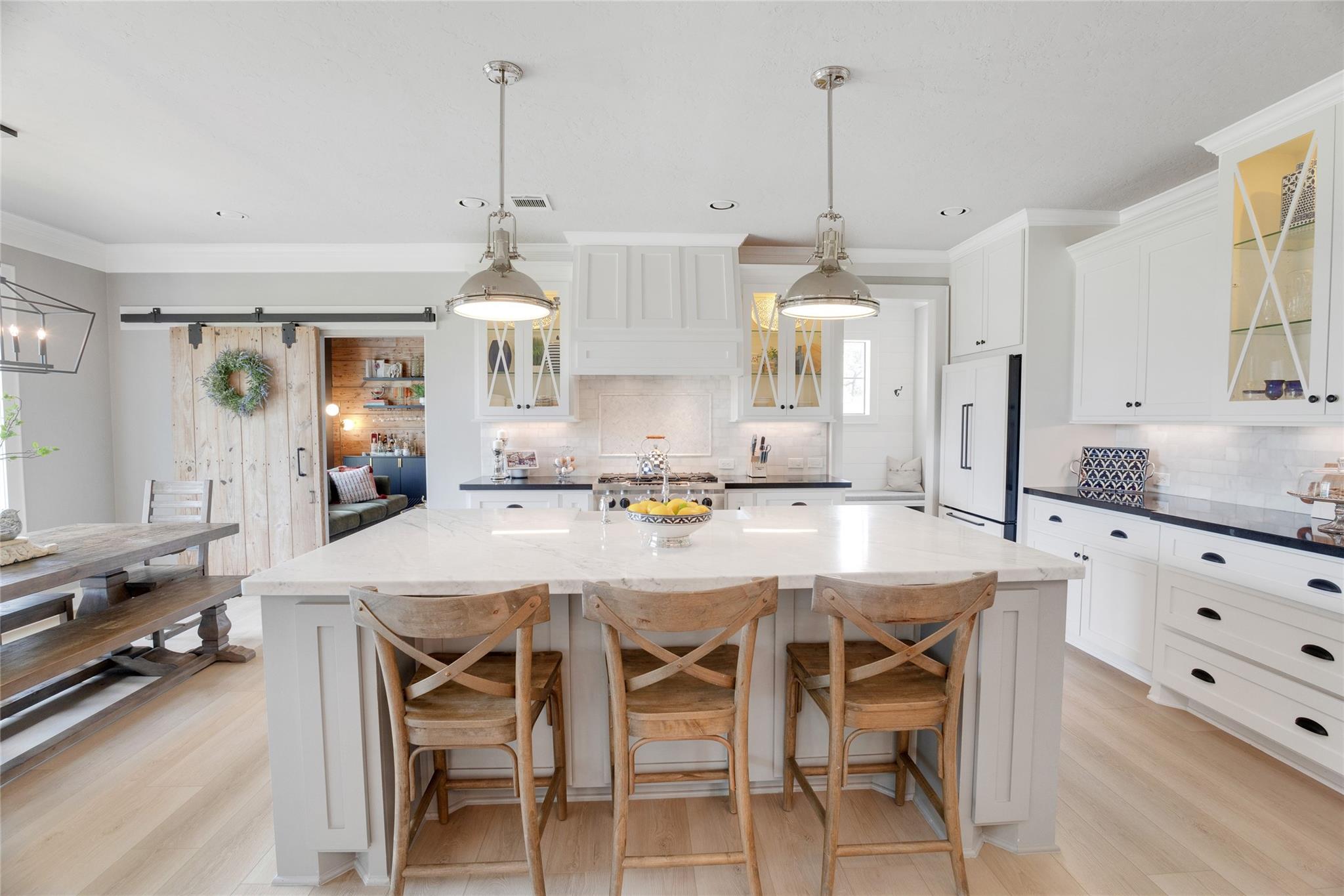 40498 Community Rd Road