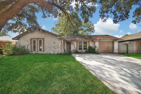 1559 Diplomat Way Houston TX 77088