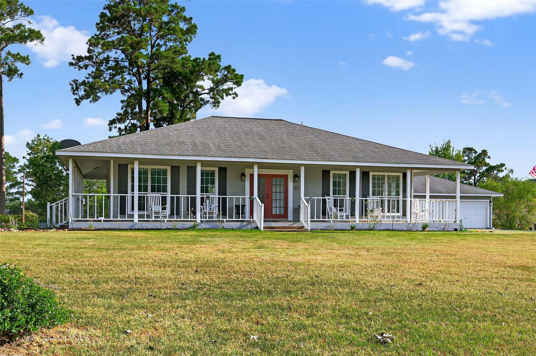 32 Palisade Circle