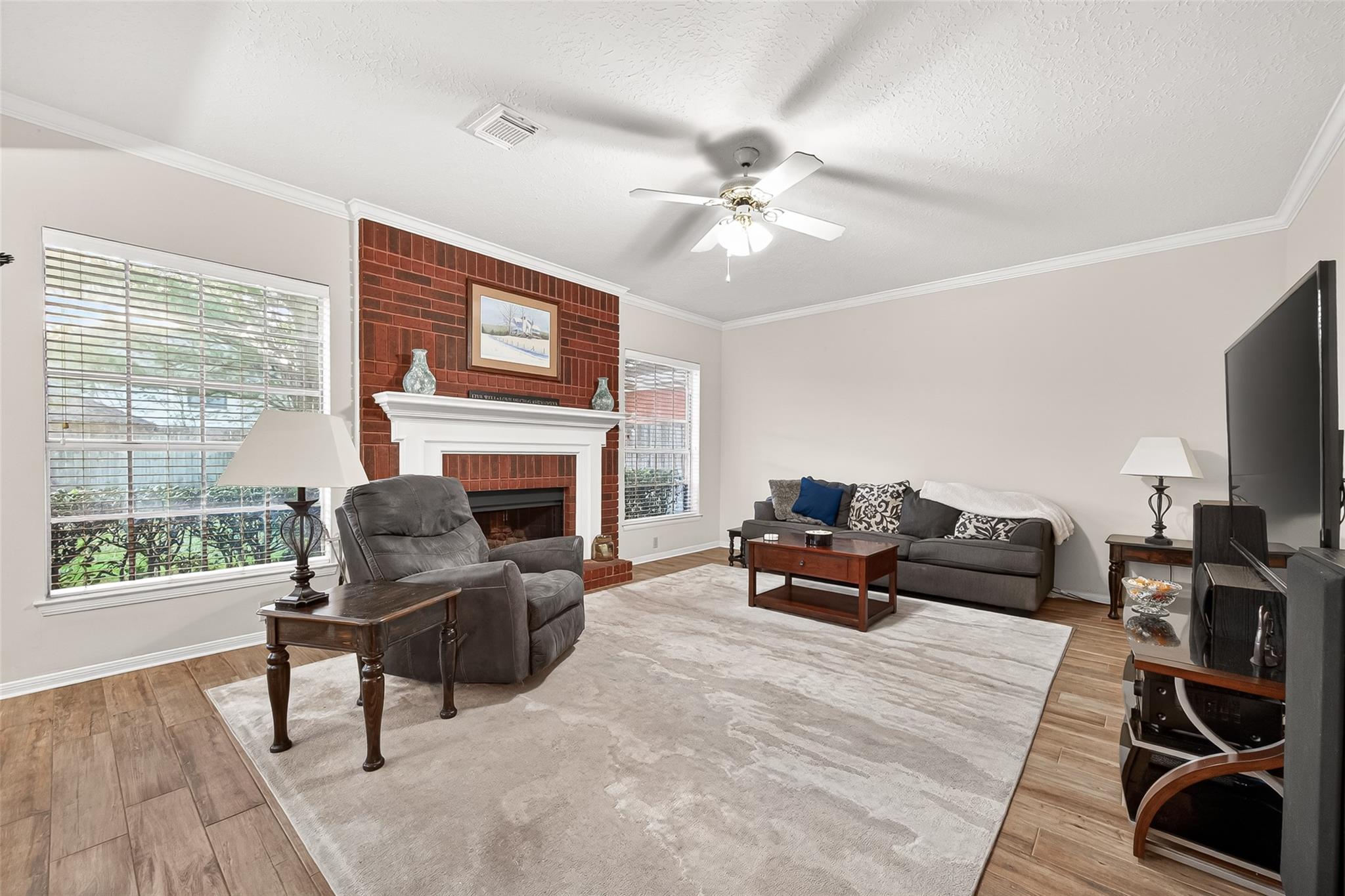 1422 N Yegua River Circle