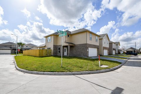 Photo of 2803 Bowlin Leaf Lane, Houston, TX 77014 (MLS # 6487764) Photo of 2803 Bowlin Leaf Lane, Houston, TX 77014 (MLS # 6487764)