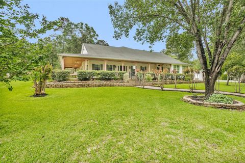 Photo of 235 Caravella Court, Livingston, TX 77351 (MLS # 48826861)