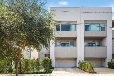 Photo of 1107 Bonner Street, Houston, TX 77007 (MLS # 30238015)