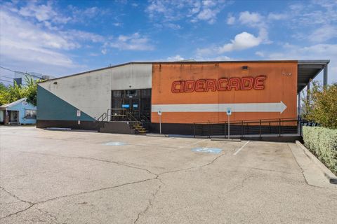 Tiny photo for 1808 Elysian Street, Houston, TX 77026 (MLS # 44843977)