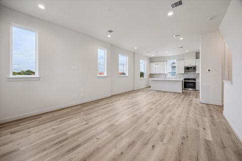 Tiny photo for 1808 Elysian Street, Houston, TX 77026 (MLS # 44843977)