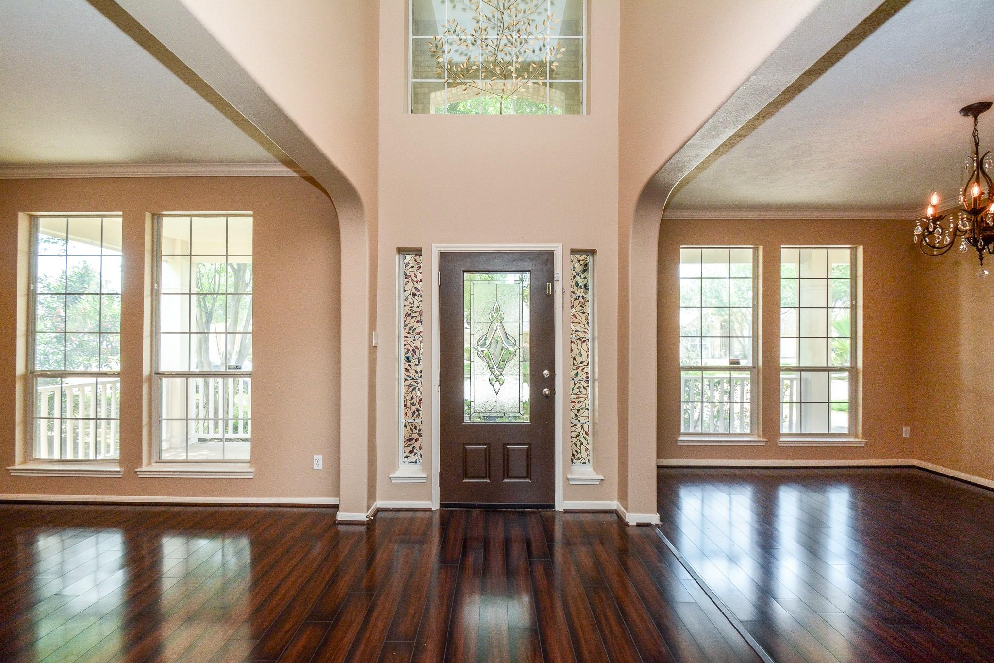 2211 Signal Hill Drive