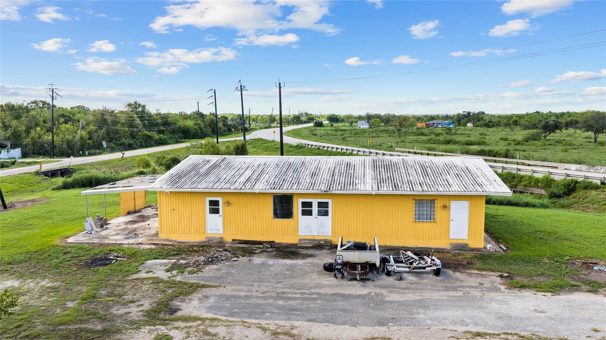 11723 County Road 458 FM523
