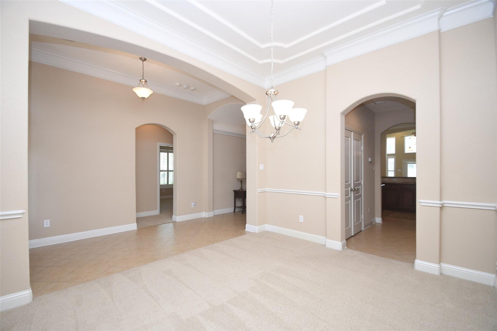 5803 Oakdale Meadows