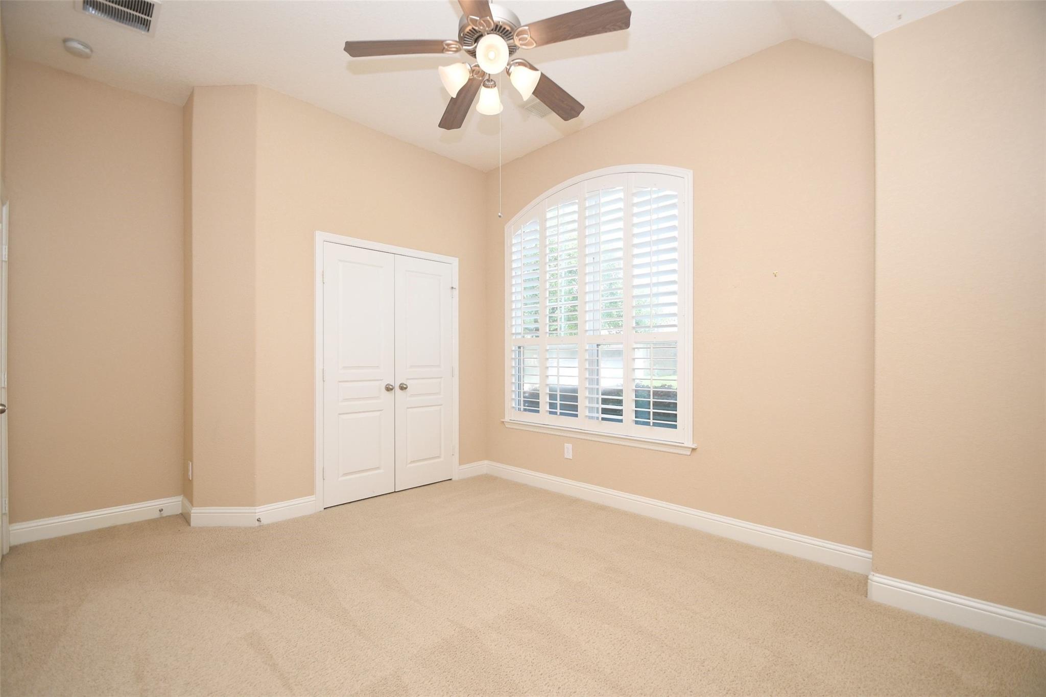 5803 Oakdale Meadows