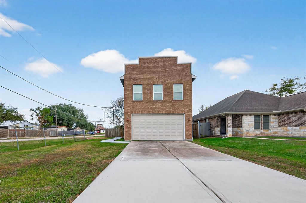 Photo of 146 Disney Street, Arcola, TX 77583 (MLS # 56781090)