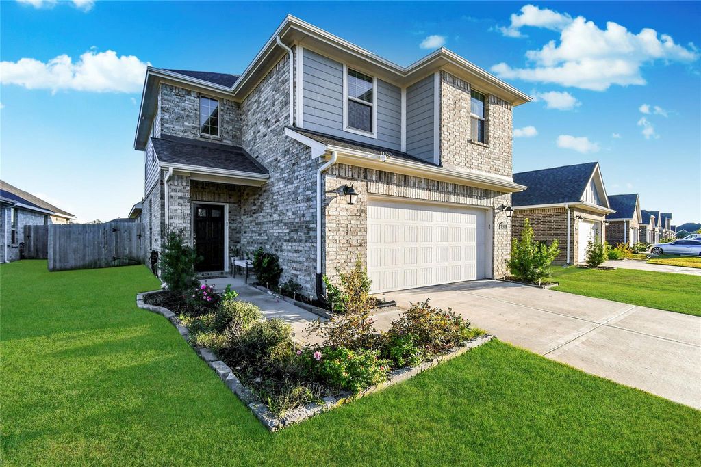 Photo of 7419 French Quarter Court, Fulshear, TX 77441 (MLS # 17272598)